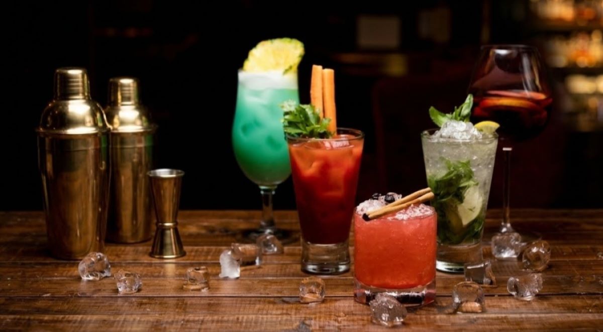 Era 'Zero-Proof Mixology': Ketika Mocktail Mewah Berbasis Infusi Herbal dan Fermentasi Lokal Resmi Menyingkirkan Budaya Alkohol di Kalangan Gen Z